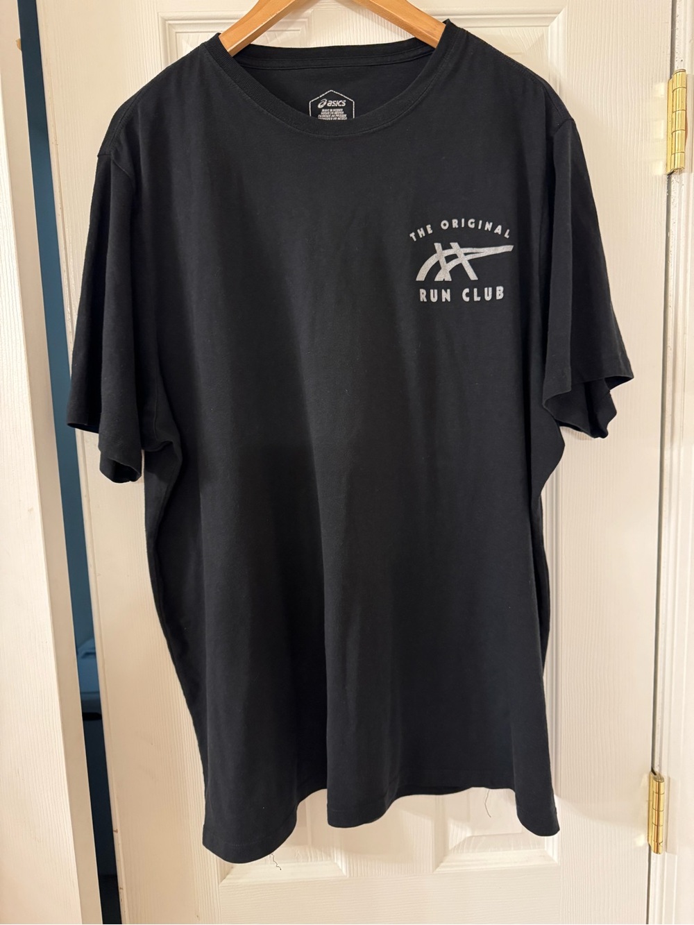 ASICS ORC Men’s Luminous Small Logo Tee Graphic Sports T Shirt Size 2XL Black